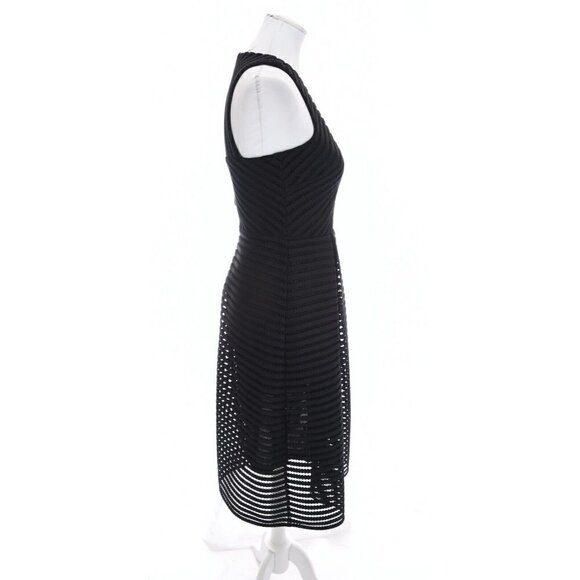 Belle Badgley Mischka Pleated Fit and Flare Black Crochet Mesh Stripe Dress Sz 2 - Picture 7 of 9